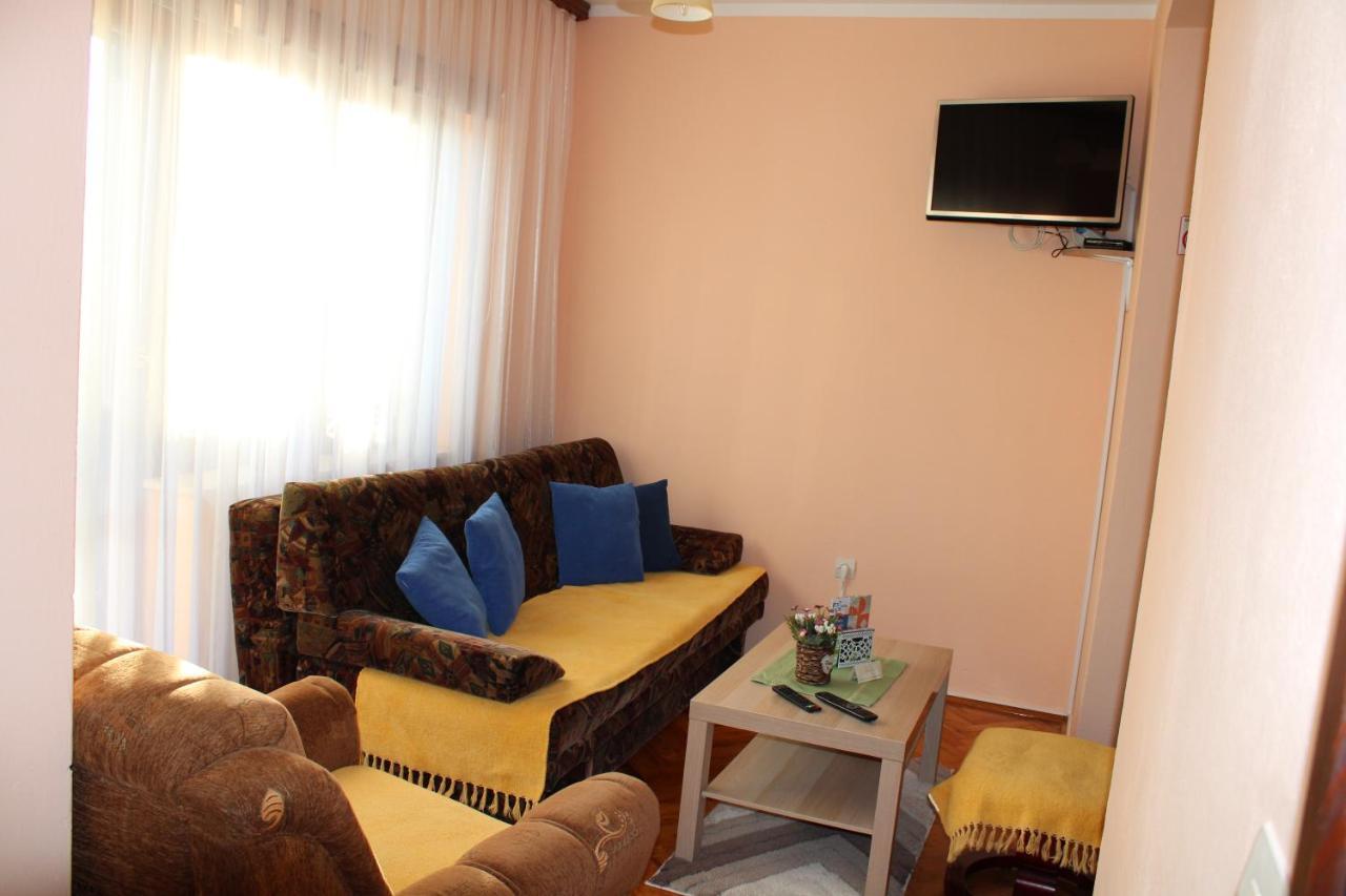 Studio Apartment Ivona & Tin Slunj Bagian luar foto