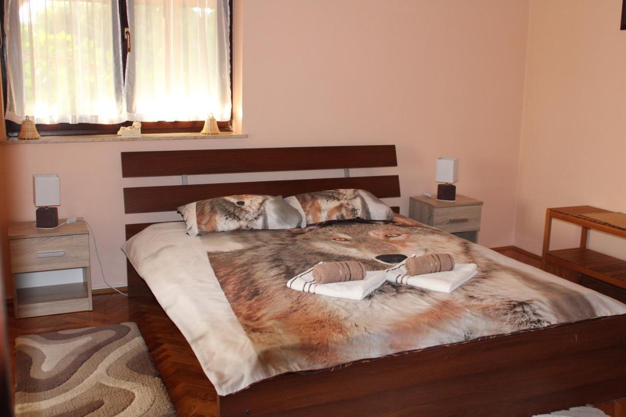 Studio Apartment Ivona & Tin Slunj Bagian luar foto