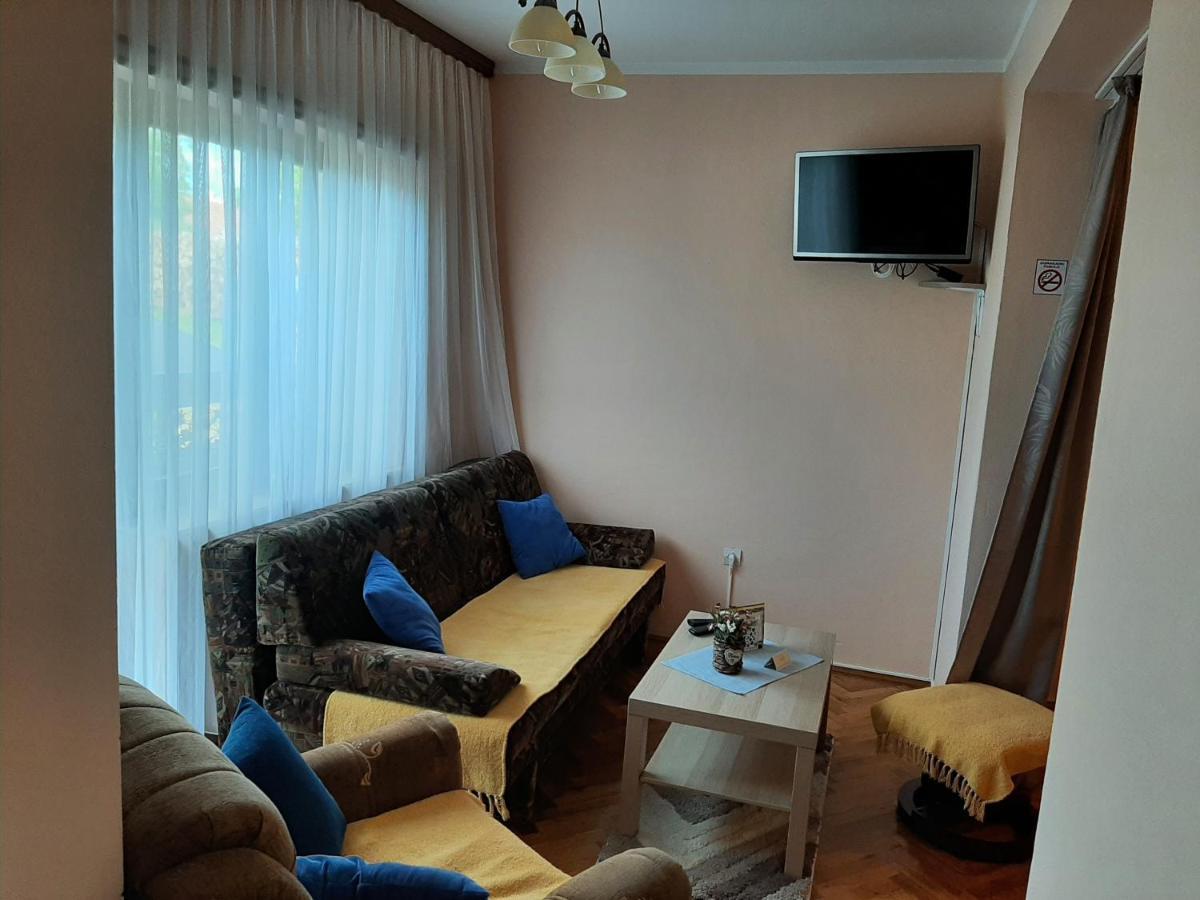 Studio Apartment Ivona & Tin Slunj Bagian luar foto